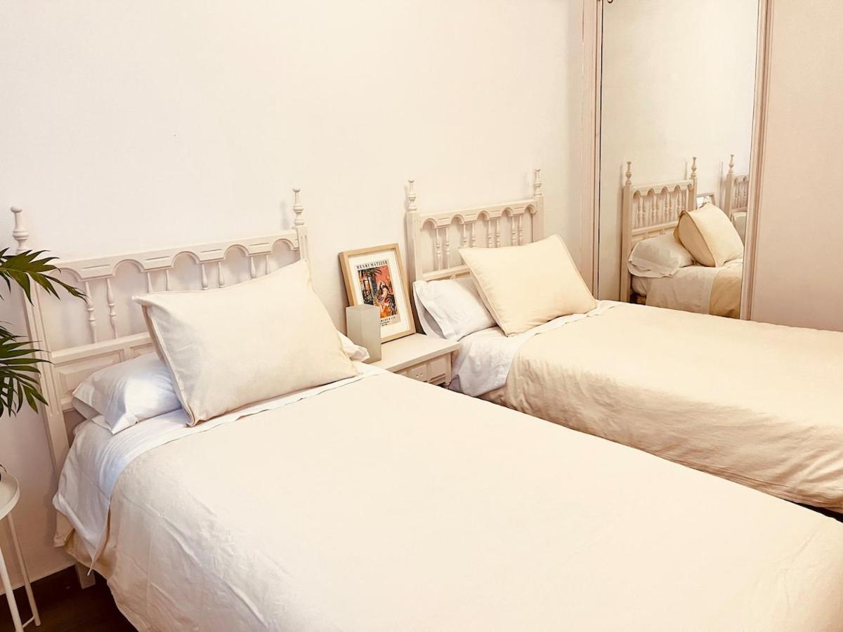 Apartamento Vivienda Junto A La Feria De *